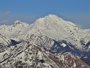 64 Zoom sul Pizzo Arera (2512 m)